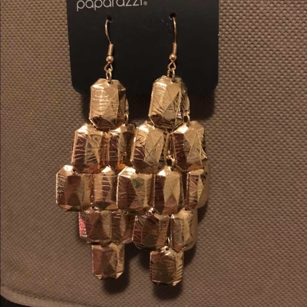 Paparazzi chandelier dangle earrings